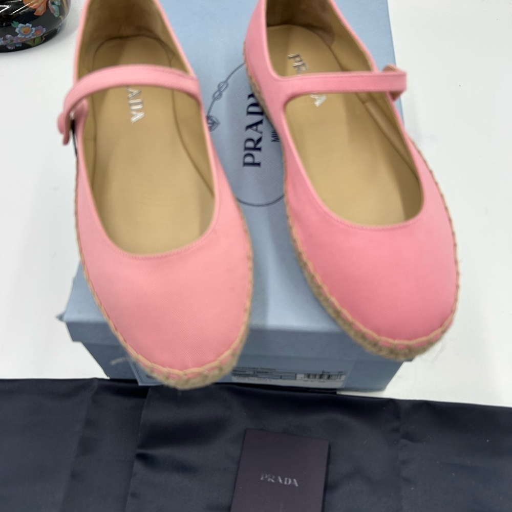 Women's Prada, pink canvas, Mary, Jane Flats size 37 made in Italy - Picture 11 of 16